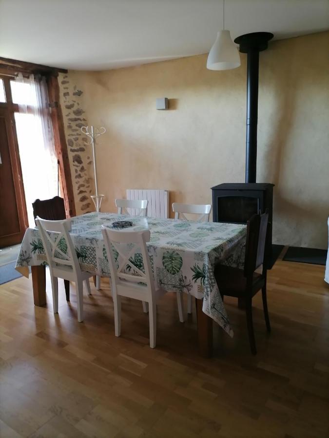 Le Relais D'Anglards Apartamento Exterior foto