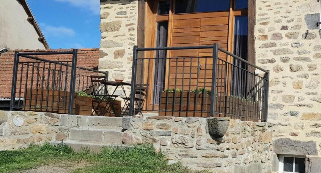 Le Relais D'Anglards Apartamento Exterior foto